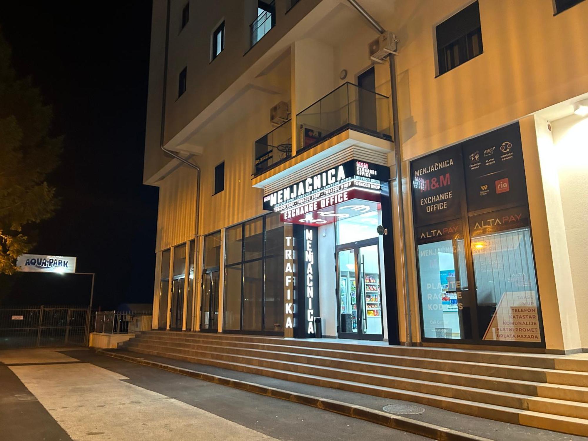 De Lux Nedeljkovic Aparthotel Jagodina Exterior foto