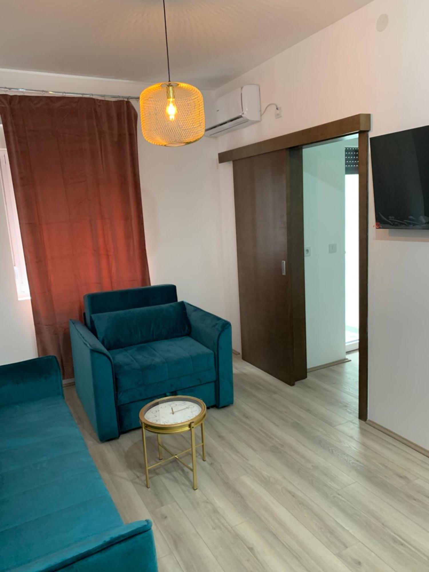 De Lux Nedeljkovic Aparthotel Jagodina Exterior foto