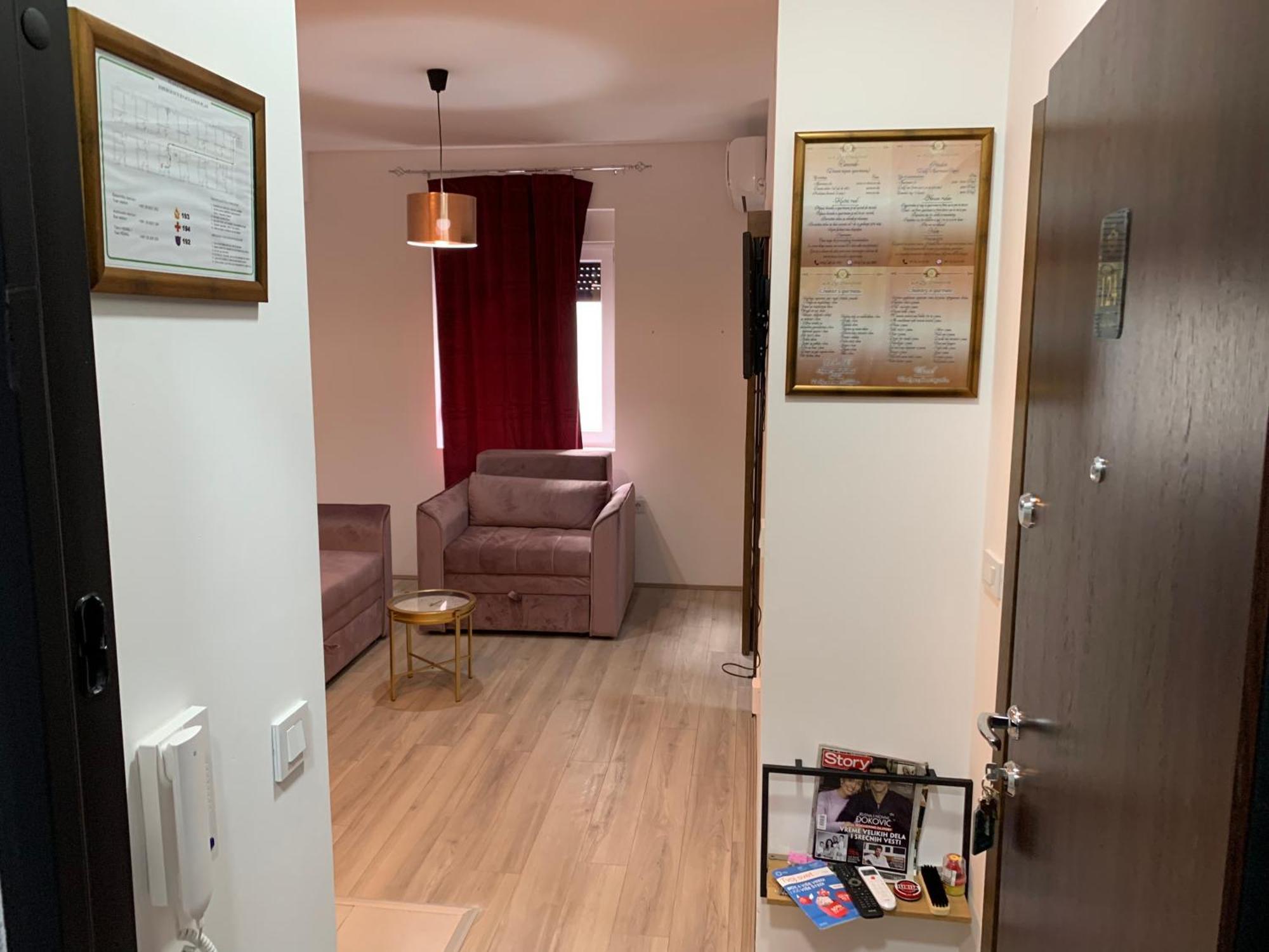 De Lux Nedeljkovic Aparthotel Jagodina Exterior foto